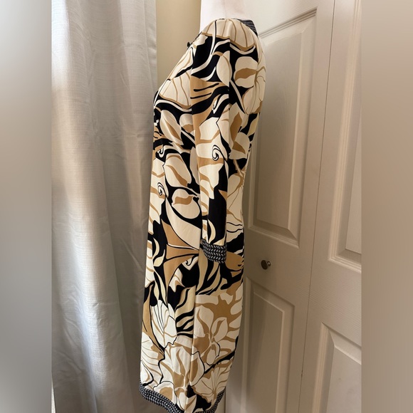 J. McLaughlin dress - NWOT- XS. Multicolored straight style - Picture 4 of 11